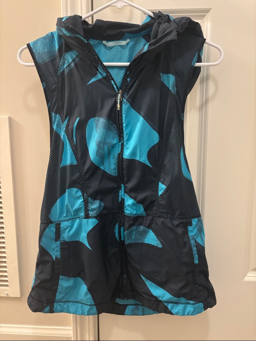 Lululemon  Pack-It Vest (women’s 6)